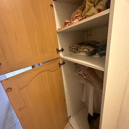 A La Semaine Ou Au Jour / Location Studio Meuble 30M² 拉西约塔 外观 照片